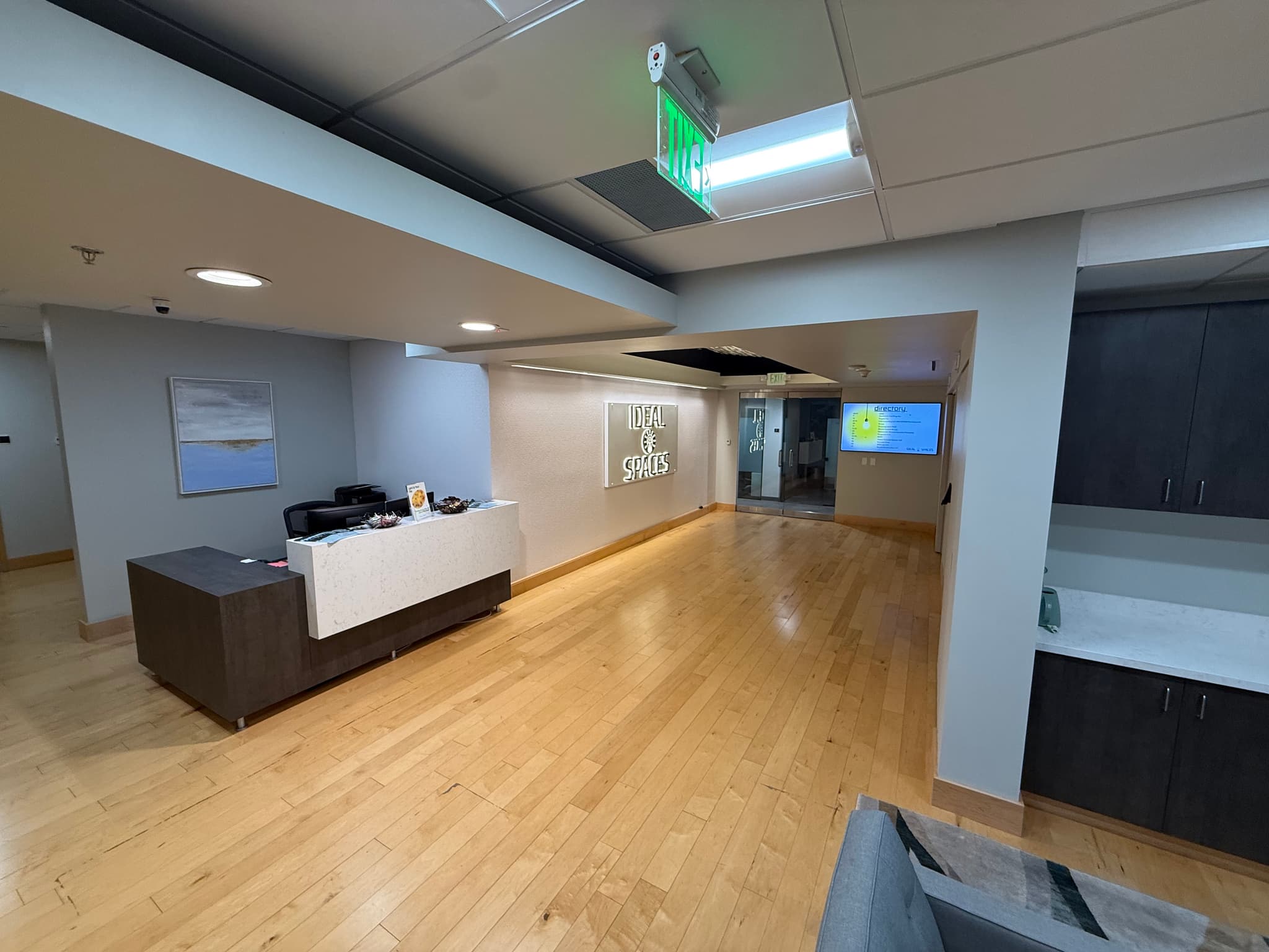 Professional working environment at Ideal Spaces Bellevue