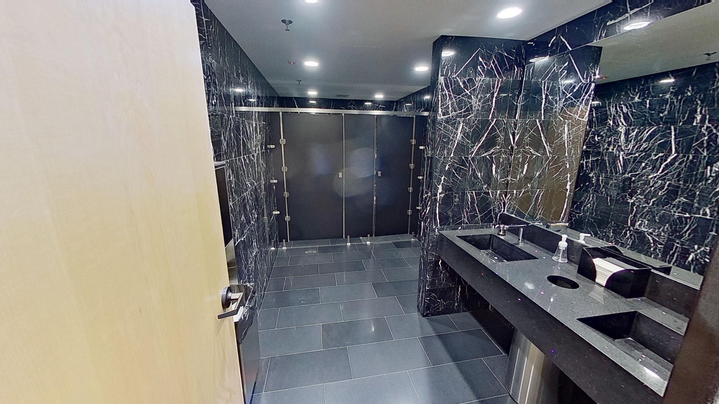 Ideal Spaces Bathroom Bellevue